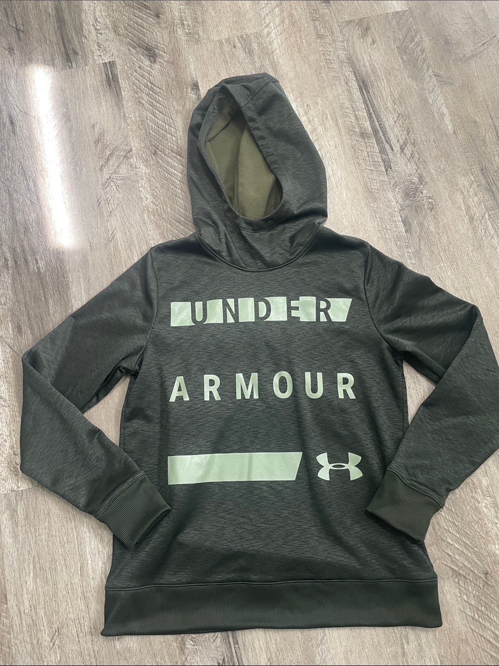 Under Armour Women’s Olive Green Logo Pullover Hoodie